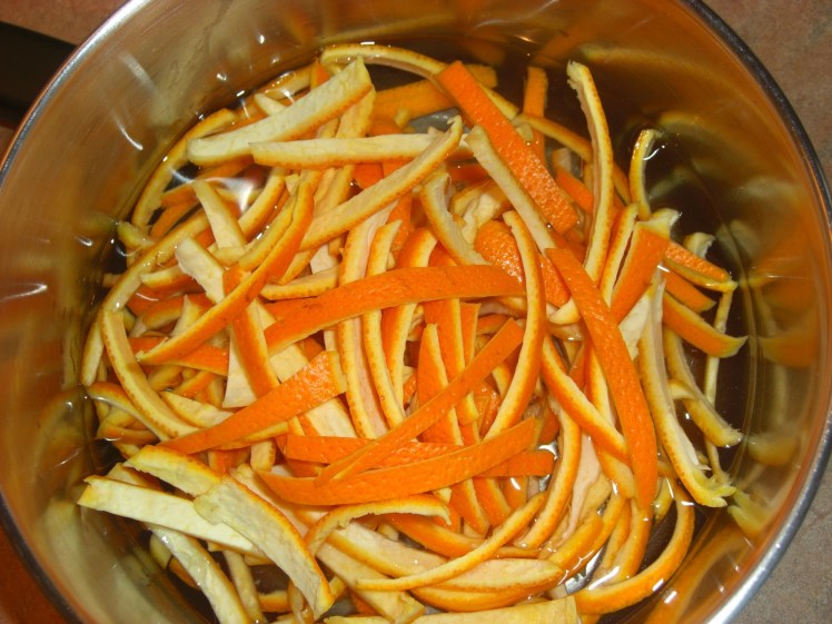 Écorces d'oranges confites