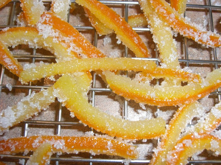 Écorces d'oranges confites