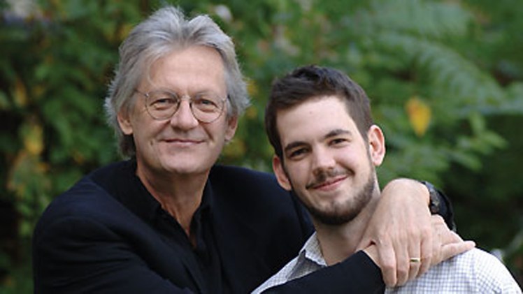 David Gilmour son fils Jesse (Thomas Allen Publishers)