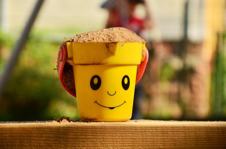 sand-pit-1345726_1280